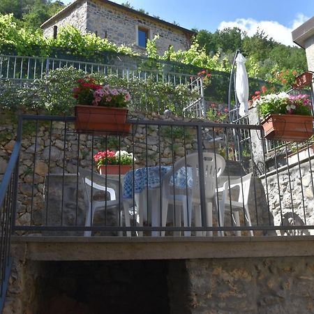 Casa Nel Borgo Antico Villa Quaratica Eksteriør billede