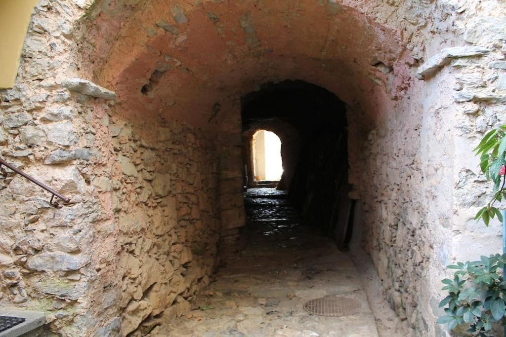 Casa Nel Borgo Antico Villa Quaratica Eksteriør billede
