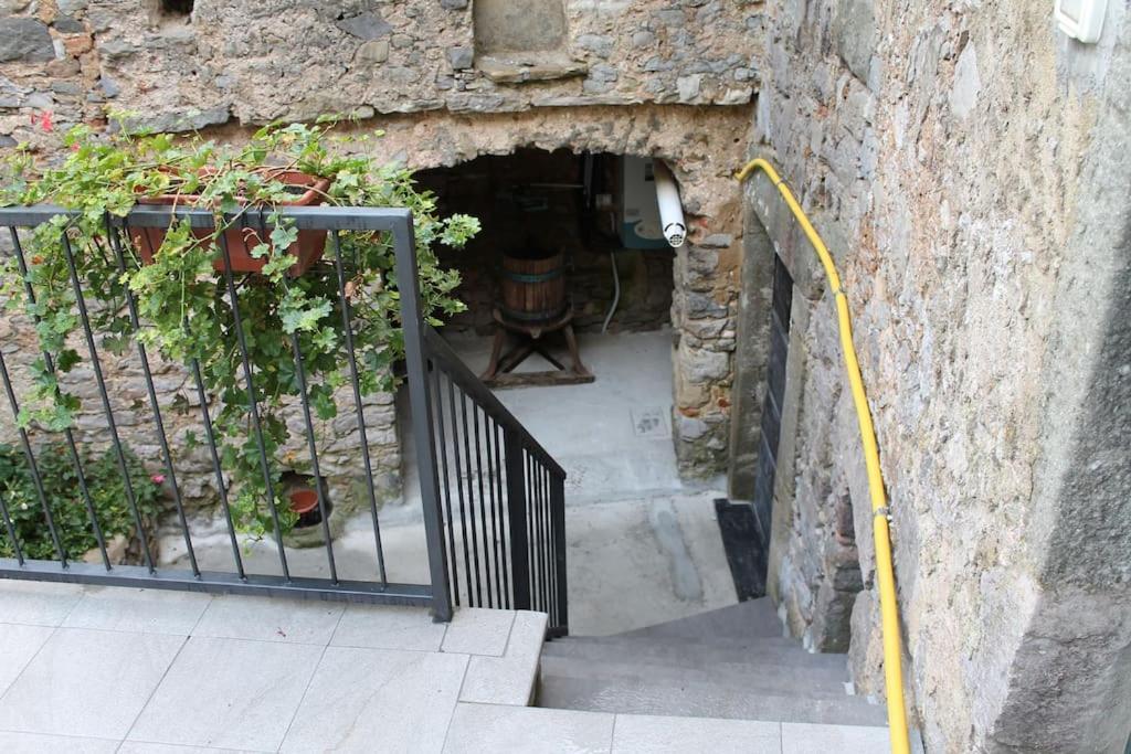 Casa Nel Borgo Antico Villa Quaratica Eksteriør billede