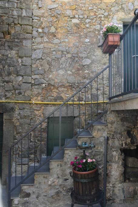 Casa Nel Borgo Antico Villa Quaratica Eksteriør billede