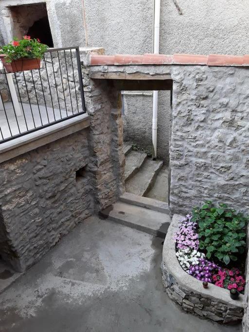 Casa Nel Borgo Antico Villa Quaratica Eksteriør billede
