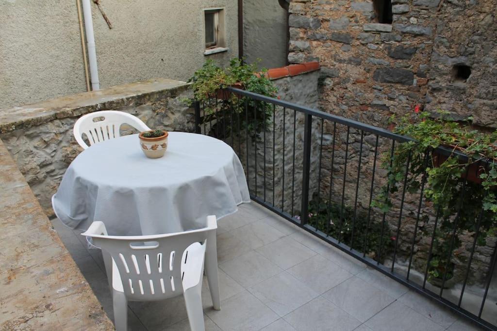 Casa Nel Borgo Antico Villa Quaratica Eksteriør billede